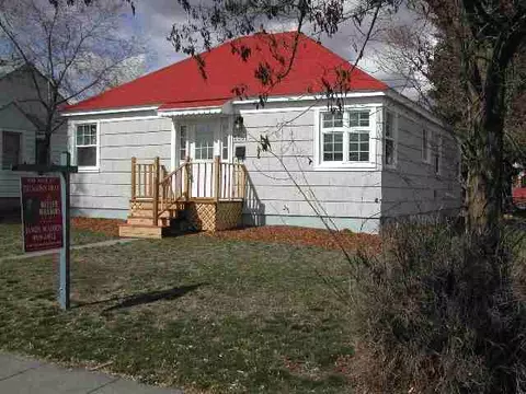 1661 E Queen, Spokane, WA 99207 photo 1