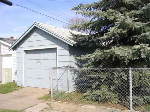 2305 E Hoffman, Spokane, WA 99207 photo 4