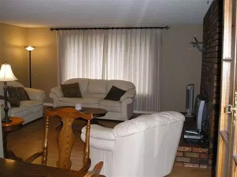 816 E Greenleaf Dr, Spokane, WA 99208 photo 3