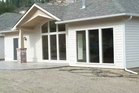 824 E Lakeview Ln, Spokane, WA 99208 photo 2