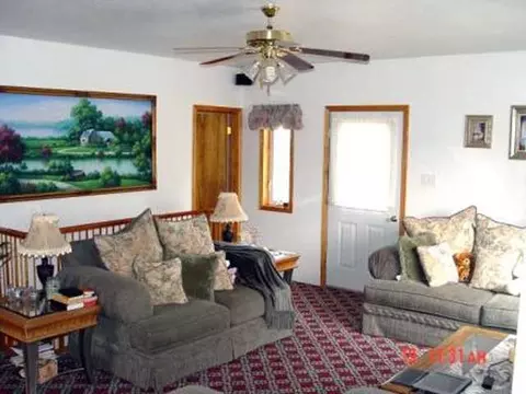 1302 E Sanson, Spokane, WA 99207 photo 2