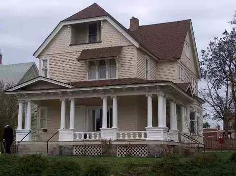 1118 W Sharp, Spokane, WA 99201 photo 1