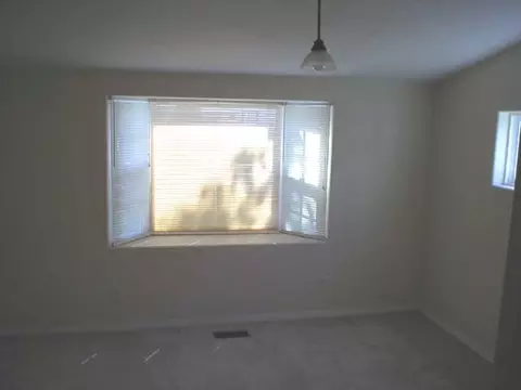 717 E Hoffman, Spokane, WA 99207 photo 6