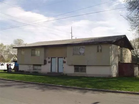 1406 E Fairview, Spokane, WA 99207 photo 1