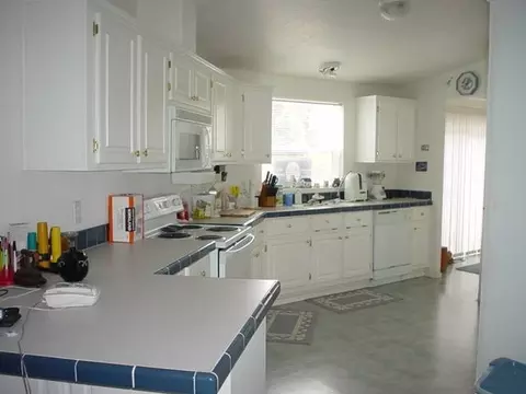 951 Riverbend Loop, Cusick, WA 99119 photo 4
