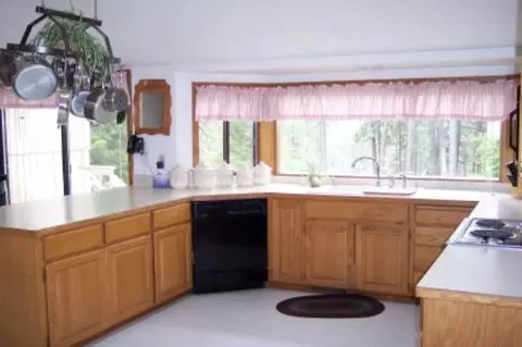 1124 E Glencrest Dr, Spokane, WA 99208 photo 5