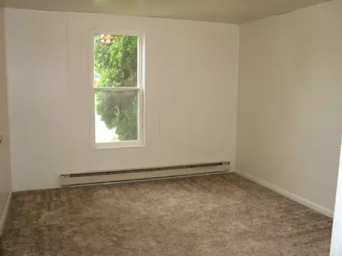 623 E Lacrosse, Spokane, WA 99207 photo 3