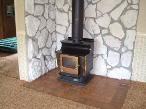 332 Larch Ln, Usk, WA 99180 photo 2