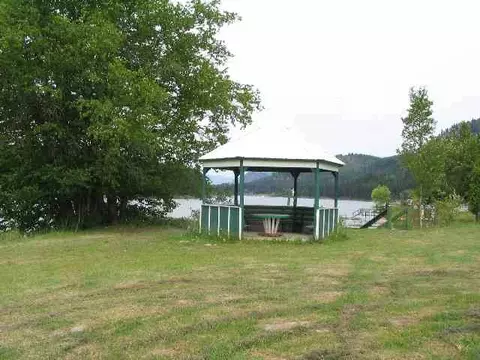 332 Larch Ln, Usk, WA 99180 photo 5
