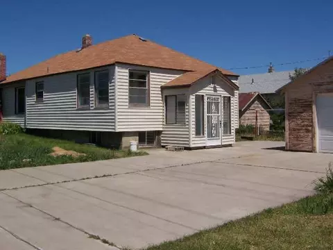 1402 E Walton, Spokane, WA 99207 photo 2