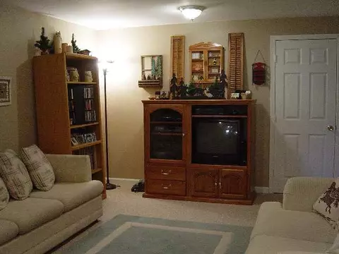 815 E Huron, Spokane, WA 99208 photo 4