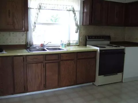 2321 E Longfellow, Spokane, WA 99207 photo 4