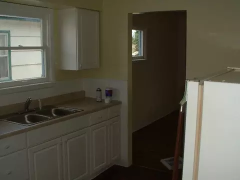 1507 E Rowan, Spokane, WA 99207 photo 3