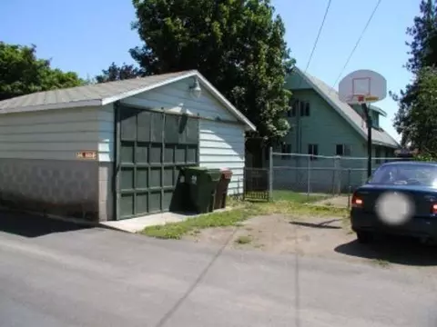 523 E Wabash Ave, Spokane, WA 99207 photo 9