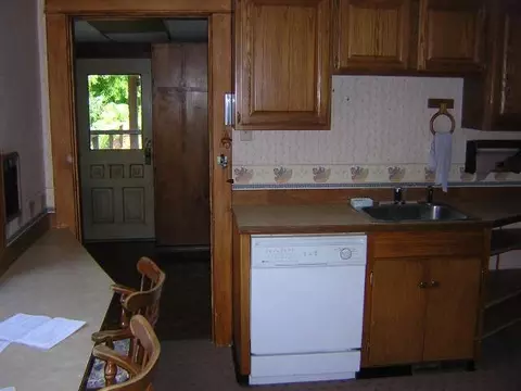 227 E 22nd, Spokane, WA 99203 photo 2