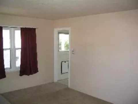 1224 E Hoffman, Spokane, WA 99207 photo 3
