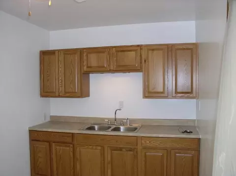 1307 E Hoffman, Spokane, WA 99207 photo 2