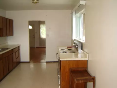 1654 E Longfellow, Spokane, WA 99207 photo 5
