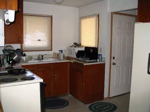 1923 E Bridgeport, Spokane, WA 99207 photo 4