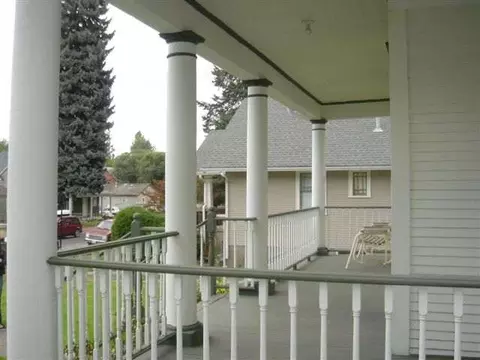 406 E 9th, Spokane, WA 99202 photo 2