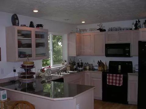 2035 E 11th, Spokane, WA 99203 photo 3