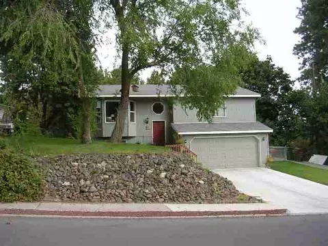 2035 E 11th, Spokane, WA 99203 photo 1