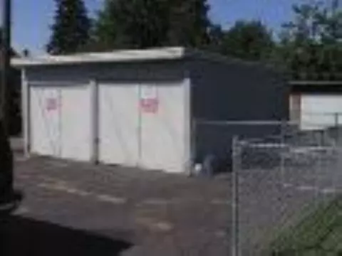 1216 E Baldwin Ave, Spokane, WA 99207 photo 3