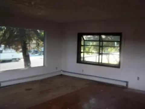 407 E Longfellow, Spokane, WA 99207 photo 2
