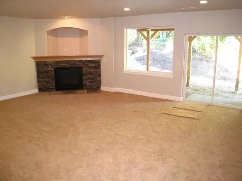 2123 E Overbluff Rd, Spokane, WA 99203 photo 7