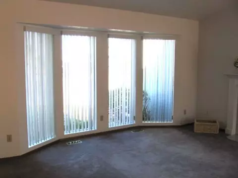10906 E 5th Ct, Spokane Valley, WA 99206 photo 2