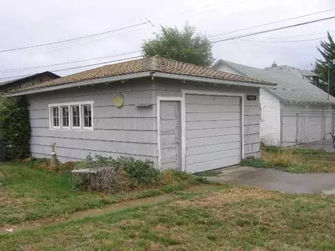 2924 E Hoffman, Spokane, WA 99207 photo 5