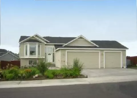 121 E Trevor, Colbert, WA 99005 photo 1