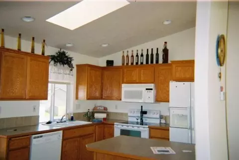 121 E Trevor, Colbert, WA 99005 photo 3
