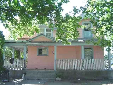 2515 W Sharp, Spokane, WA 99201 photo 1