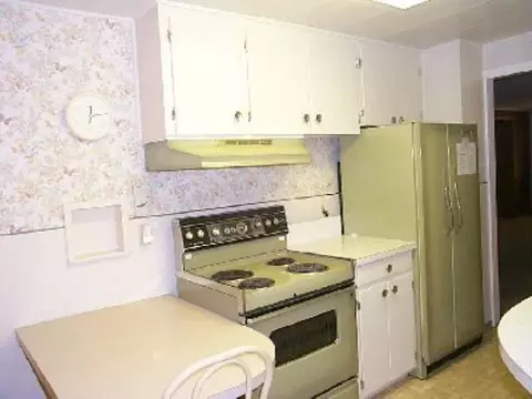 720 E Crown Ave, Spokane, WA 99207 photo 2