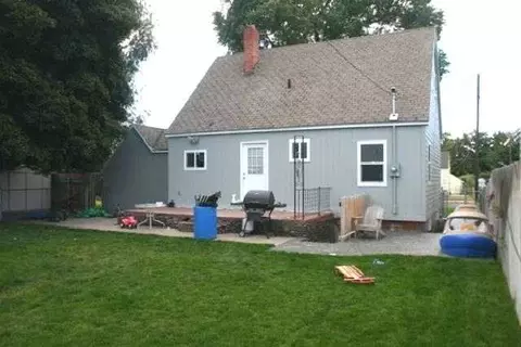 1103 E Hoffman, Spokane, WA 99207 photo 8