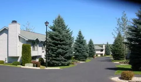 944 E Calkins Ct, Spokane, WA 99208 photo 2