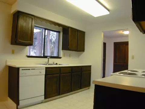9808 E 9th Ave, Spokane Valley, WA 99206 photo 2
