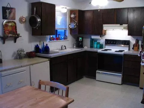 2703 E Longfellow, Spokane, WA 99207 photo 4