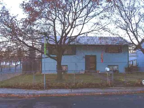 2703 E Longfellow, Spokane, WA 99207 photo 1