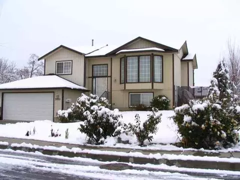 3935 E Upriver Dr, Spokane, WA 99217 photo 1