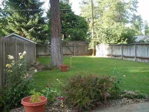 25 E 33rd, Spokane, WA 99203 photo 2