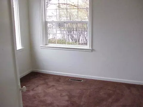 1925 E Rowan, Spokane, WA 99207 photo 4