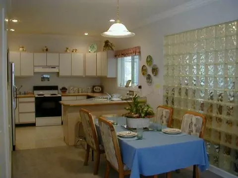 2017 E 10th, Spokane, WA 99202 photo 3