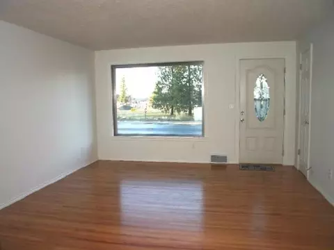 12502 E 16th, Spokane, WA 99216 photo 2