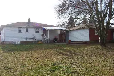 12207 E 9th, Spokane Valley, WA 99206 photo 2