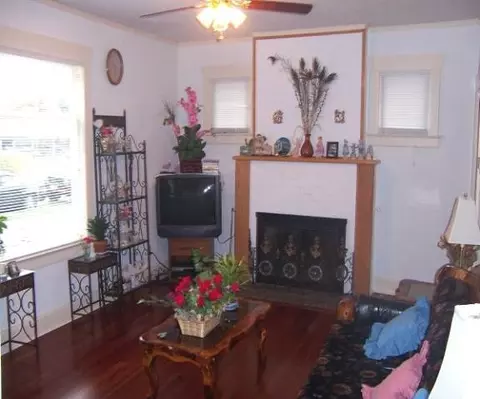 519 E Crown, Spokane, WA 99207 photo 2