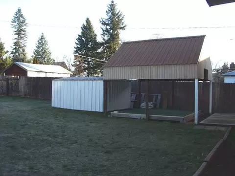 2129 E Gordon, Spokane, WA 99207 photo 5