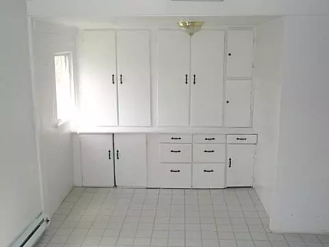 2408 E Sharp, Spokane, WA 99202 photo 4