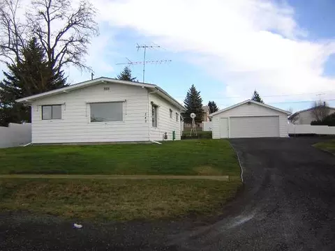 240 N N Pne, Spangle, WA 99031 photo 1